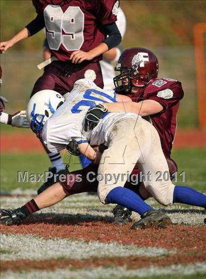 Thumbnail 3 in Farmington vs Hall photogallery.