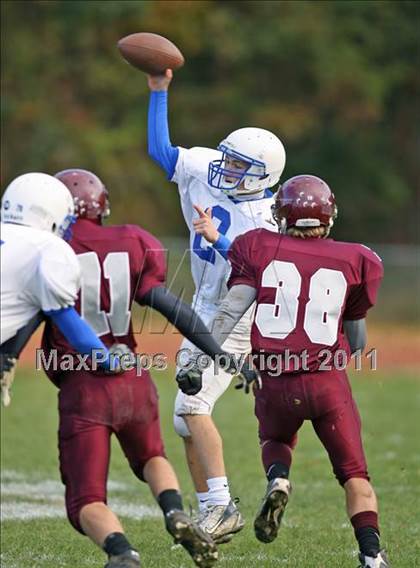 Thumbnail 2 in Farmington vs Hall photogallery.
