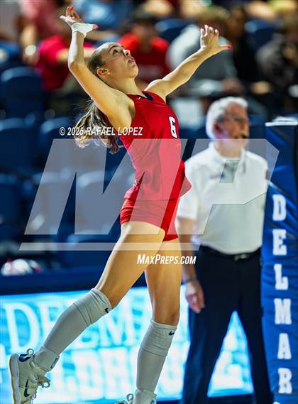 Thumbnail 2 in O'Connor vs. Dawson (UIL Volleyball 6A D1 State Semifinals) photogallery.