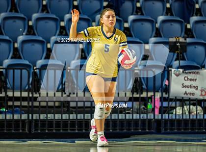 Thumbnail 3 in O'Connor vs. Dawson (UIL Volleyball 6A D1 State Semifinals) photogallery.