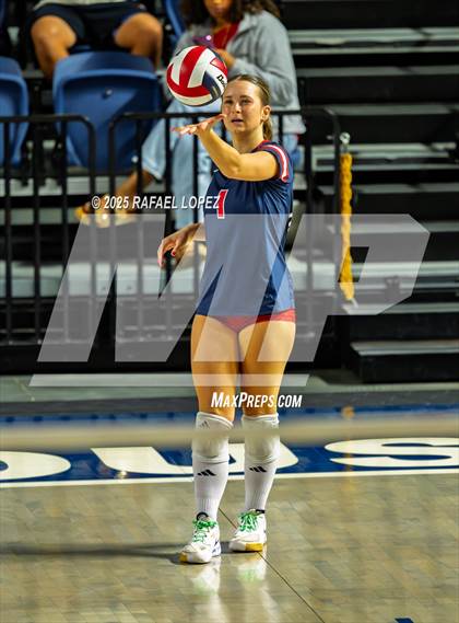 Thumbnail 1 in O'Connor vs. Dawson (UIL Volleyball 6A D1 State Semifinals) photogallery.