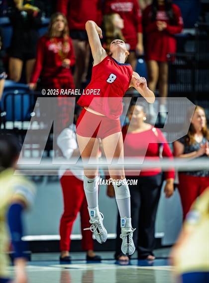 Thumbnail 3 in O'Connor vs. Dawson (UIL Volleyball 6A D1 State Semifinals) photogallery.