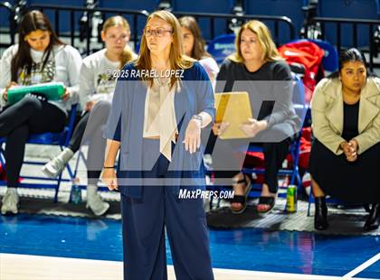 Thumbnail 2 in O'Connor vs. Dawson (UIL Volleyball 6A D1 State Semifinals) photogallery.