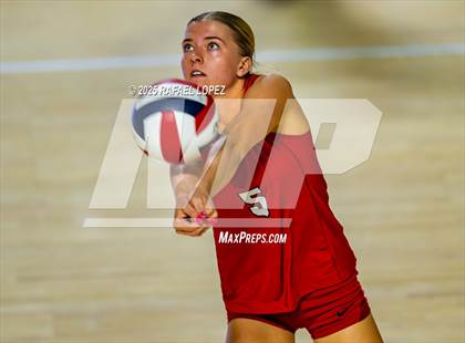Thumbnail 1 in O'Connor vs. Dawson (UIL Volleyball 6A D1 State Semifinals) photogallery.