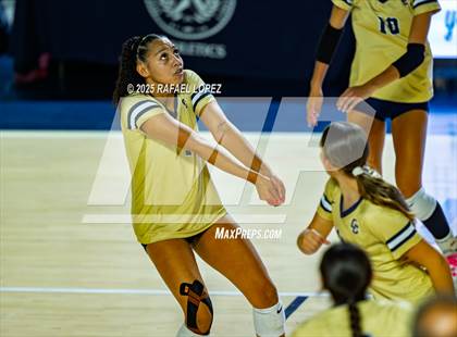 Thumbnail 3 in O'Connor vs. Dawson (UIL Volleyball 6A D1 State Semifinals) photogallery.