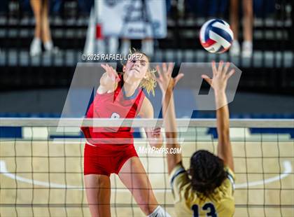 Thumbnail 1 in O'Connor vs. Dawson (UIL Volleyball 6A D1 State Semifinals) photogallery.