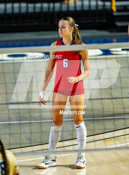 Thumbnail 1 in O'Connor vs. Dawson (UIL Volleyball 6A D1 State Semifinals) photogallery.