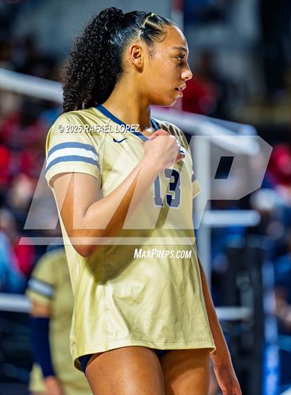 Thumbnail 1 in O'Connor vs. Dawson (UIL Volleyball 6A D1 State Semifinals) photogallery.