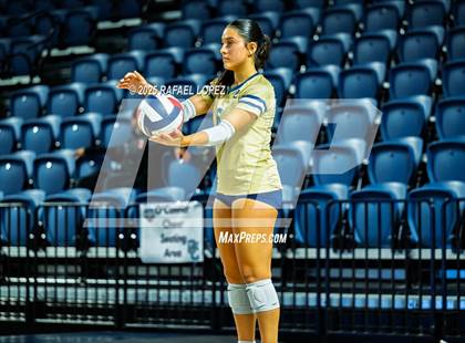Thumbnail 2 in O'Connor vs. Dawson (UIL Volleyball 6A D1 State Semifinals) photogallery.