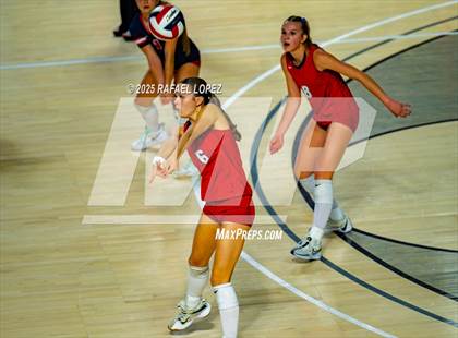 Thumbnail 3 in O'Connor vs. Dawson (UIL Volleyball 6A D1 State Semifinals) photogallery.