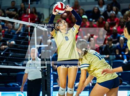 Thumbnail 3 in O'Connor vs. Dawson (UIL Volleyball 6A D1 State Semifinals) photogallery.