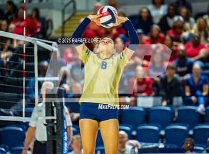 Thumbnail 3 in O'Connor vs. Dawson (UIL Volleyball 6A D1 State Semifinals) photogallery.