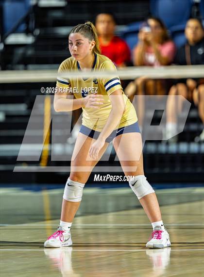 Thumbnail 2 in O'Connor vs. Dawson (UIL Volleyball 6A D1 State Semifinals) photogallery.