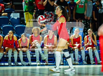 Thumbnail 2 in O'Connor vs. Dawson (UIL Volleyball 6A D1 State Semifinals) photogallery.