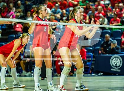 Thumbnail 2 in O'Connor vs. Dawson (UIL Volleyball 6A D1 State Semifinals) photogallery.