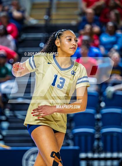 Thumbnail 3 in O'Connor vs. Dawson (UIL Volleyball 6A D1 State Semifinals) photogallery.