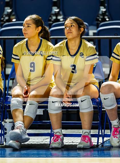 Thumbnail 3 in O'Connor vs. Dawson (UIL Volleyball 6A D1 State Semifinals) photogallery.