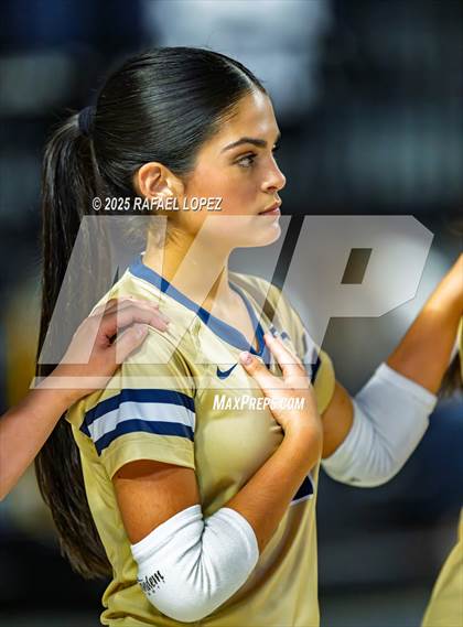 Thumbnail 2 in O'Connor vs. Dawson (UIL Volleyball 6A D1 State Semifinals) photogallery.