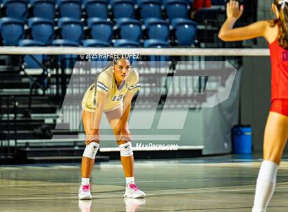 Thumbnail 3 in O'Connor vs. Dawson (UIL Volleyball 6A D1 State Semifinals) photogallery.