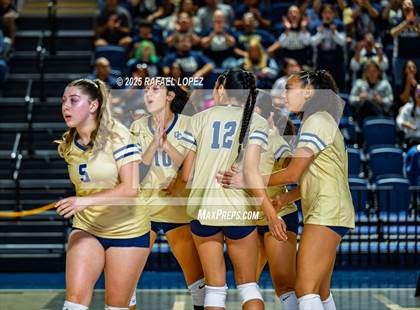 Thumbnail 2 in O'Connor vs. Dawson (UIL Volleyball 6A D1 State Semifinals) photogallery.