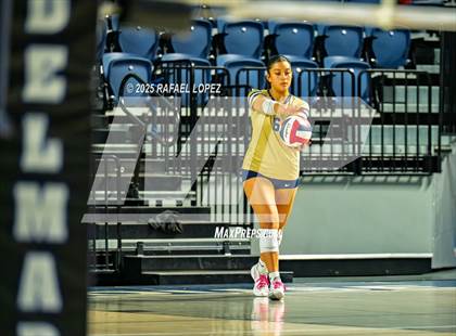 Thumbnail 1 in O'Connor vs. Dawson (UIL Volleyball 6A D1 State Semifinals) photogallery.