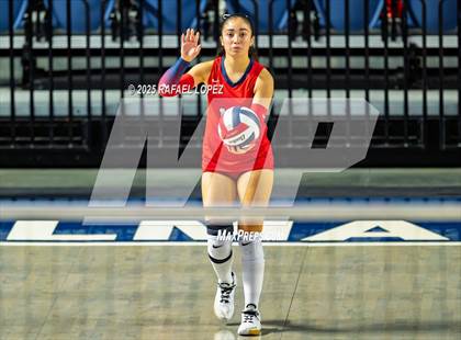 Thumbnail 3 in O'Connor vs. Dawson (UIL Volleyball 6A D1 State Semifinals) photogallery.