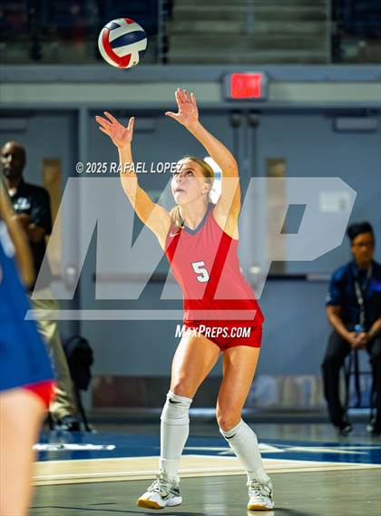 Thumbnail 3 in O'Connor vs. Dawson (UIL Volleyball 6A D1 State Semifinals) photogallery.