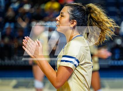 Thumbnail 1 in O'Connor vs. Dawson (UIL Volleyball 6A D1 State Semifinals) photogallery.
