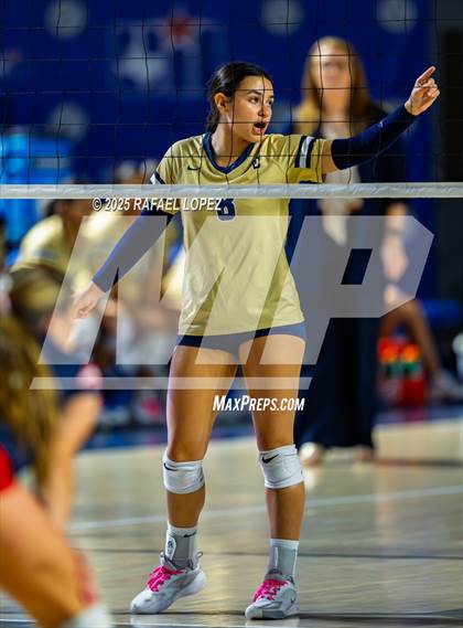 Thumbnail 1 in O'Connor vs. Dawson (UIL Volleyball 6A D1 State Semifinals) photogallery.