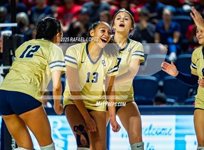 Thumbnail 2 in O'Connor vs. Dawson (UIL Volleyball 6A D1 State Semifinals) photogallery.