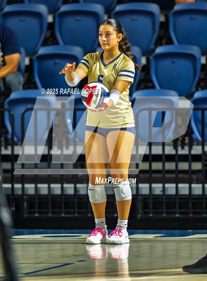 Thumbnail 3 in O'Connor vs. Dawson (UIL Volleyball 6A D1 State Semifinals) photogallery.