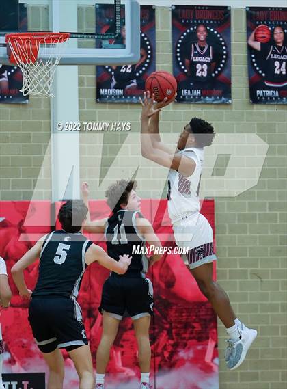 Thumbnail 2 in Mansfield Timberview vs. Guyer (Whataburger Classic) photogallery.