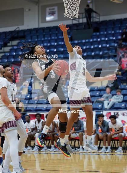 Thumbnail 3 in Mansfield Timberview vs. Guyer (Whataburger Classic) photogallery.