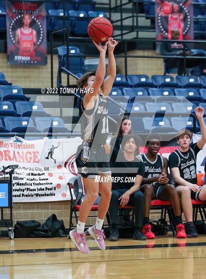 Thumbnail 3 in Mansfield Timberview vs. Guyer (Whataburger Classic) photogallery.