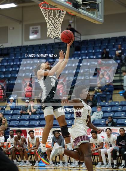 Thumbnail 2 in Mansfield Timberview vs. Guyer (Whataburger Classic) photogallery.