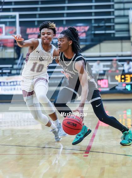 Thumbnail 2 in Mansfield Timberview vs. Guyer (Whataburger Classic) photogallery.