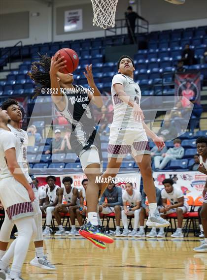 Thumbnail 2 in Mansfield Timberview vs. Guyer (Whataburger Classic) photogallery.