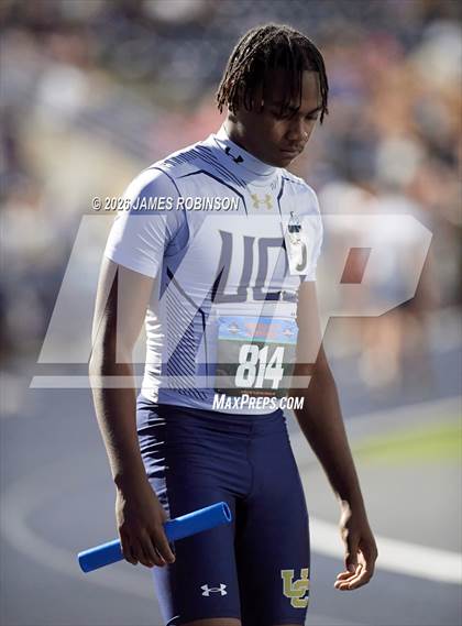 Thumbnail 1 in FHSAA Class 1A Final (4 x 400m) photogallery.