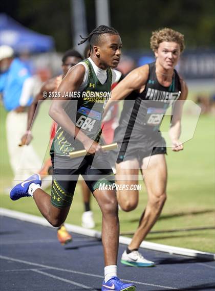 Thumbnail 1 in FHSAA Class 1A Final (4 x 400m) photogallery.