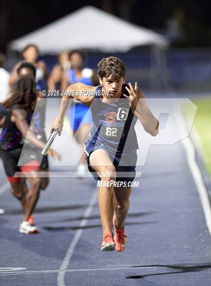 Thumbnail 3 in FHSAA Class 1A Final (4 x 400m) photogallery.