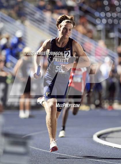 Thumbnail 1 in FHSAA Class 1A Final (4 x 400m) photogallery.