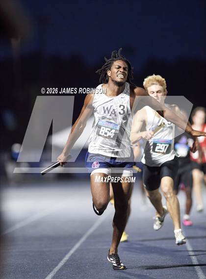 Thumbnail 2 in FHSAA Class 1A Final (4 x 400m) photogallery.