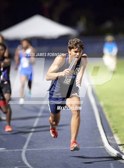 Thumbnail 1 in FHSAA Class 1A Final (4 x 400m) photogallery.