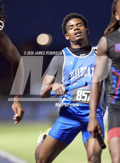 Thumbnail 2 in FHSAA Class 1A Final (4 x 400m) photogallery.
