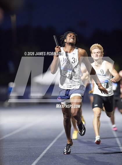 Thumbnail 3 in FHSAA Class 1A Final (4 x 400m) photogallery.