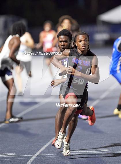 Thumbnail 2 in FHSAA Class 1A Final (4 x 400m) photogallery.