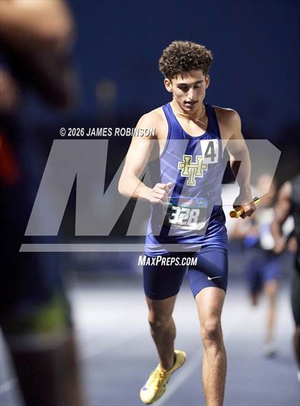 Thumbnail 1 in FHSAA Class 1A Final (4 x 400m) photogallery.
