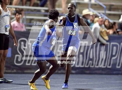 Thumbnail 3 in FHSAA Class 1A Final (4 x 400m) photogallery.