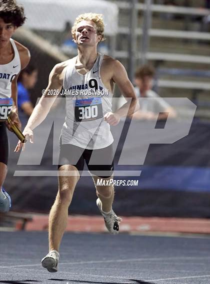 Thumbnail 3 in FHSAA Class 1A Final (4 x 400m) photogallery.