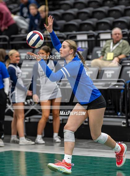 Thumbnail 3 in Pleasant Grove vs. American Fork (UHSAA 6A Second Round) photogallery.